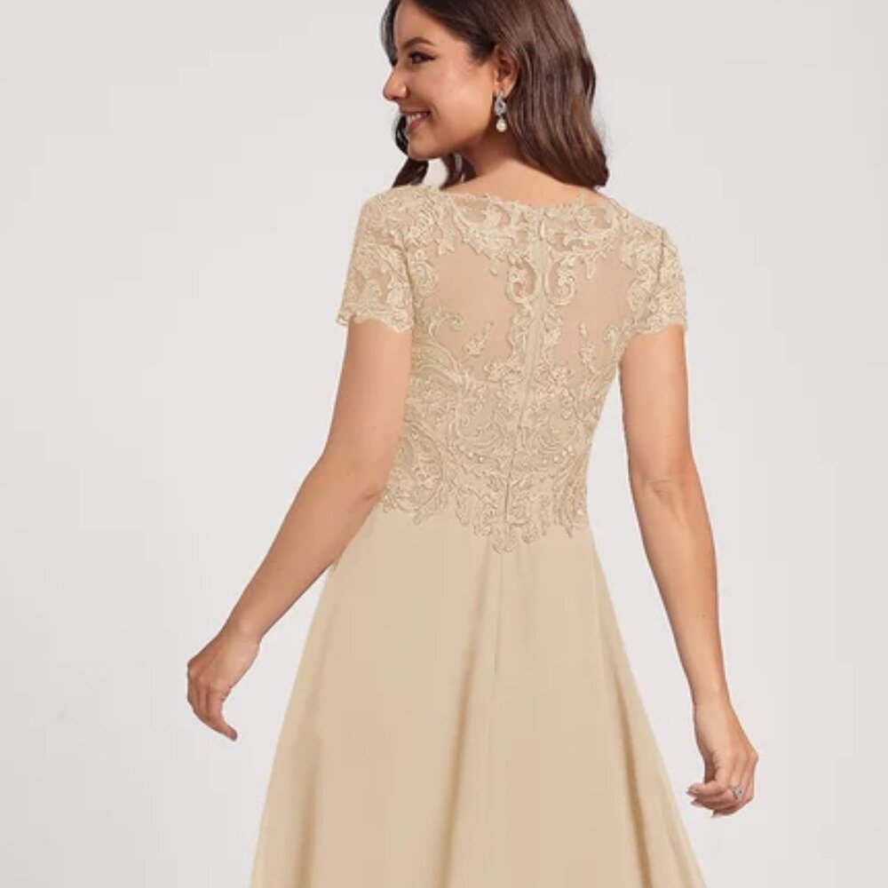 JJ's House, size 8, Champagne cocktail dress